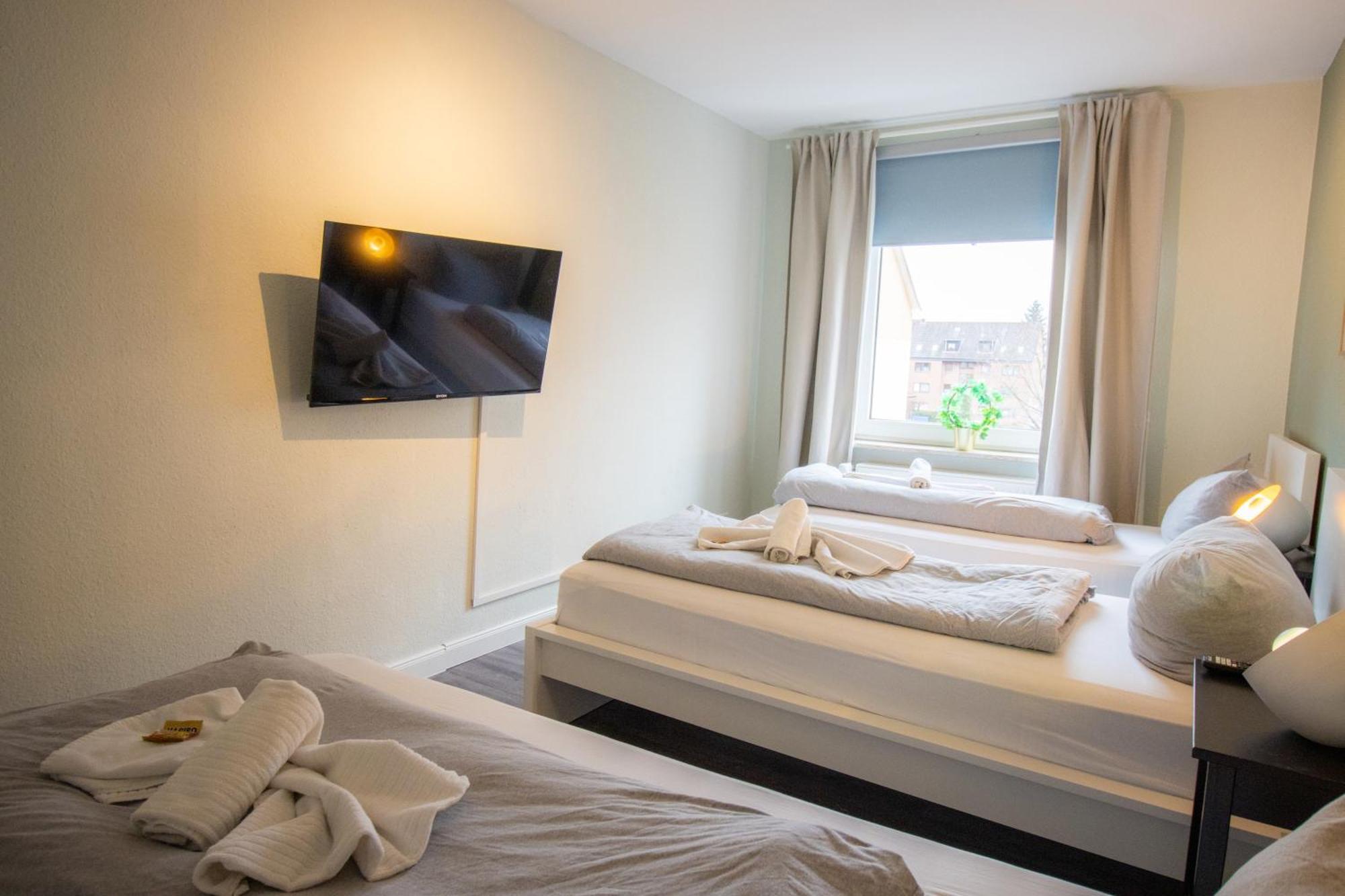 Wohnung Fuer 5 Gaeste Grosse Kueche Messe- Und Citynah Hannover Esterno foto